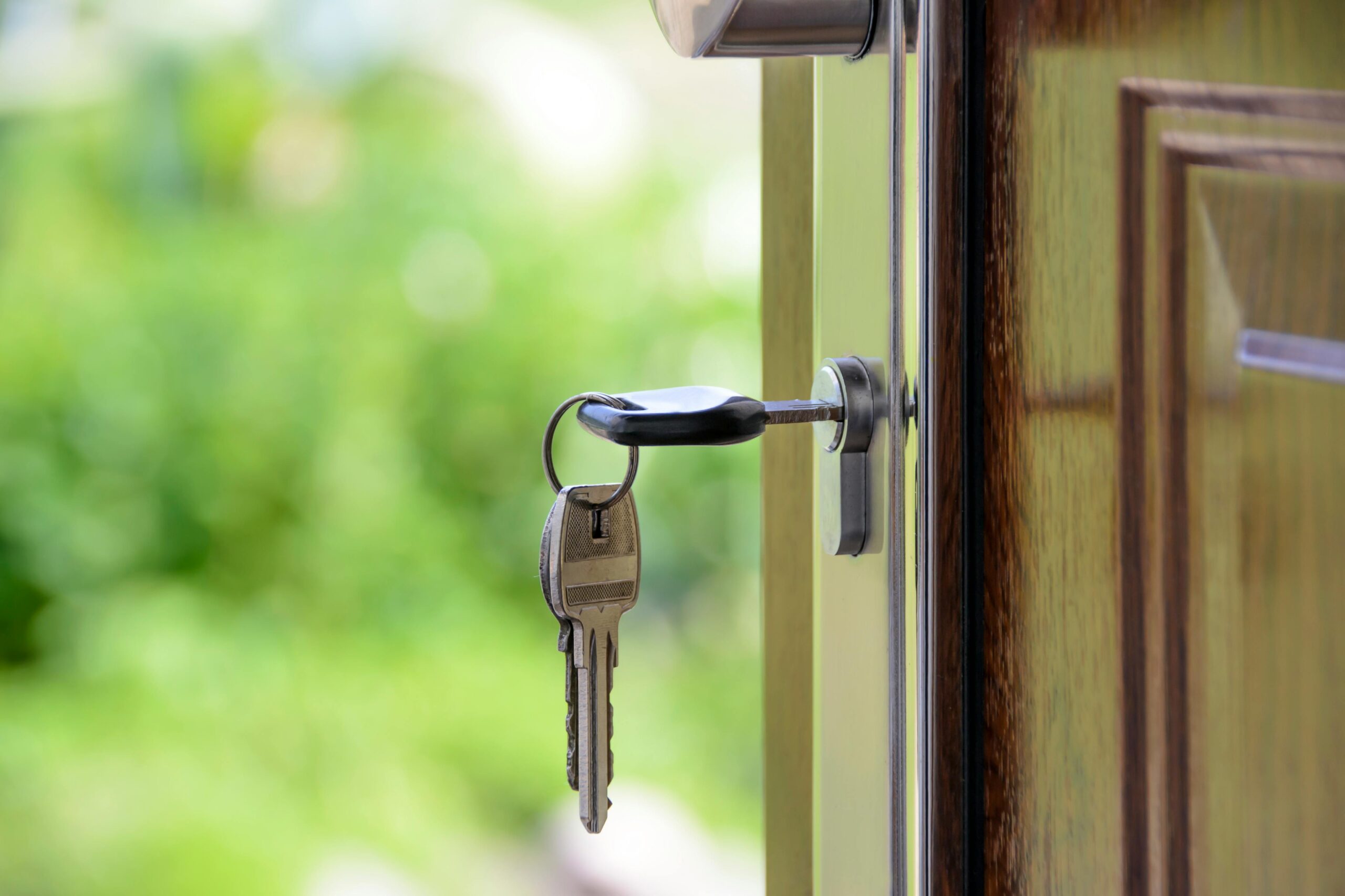 set of keys in house door